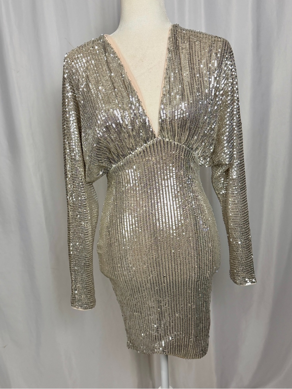NWT Celebrity Fashion by Hera Collection Silver Sequin Batwing Mini Dress Sz S